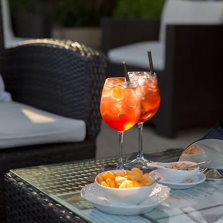 Hotel Cristina Nápoles