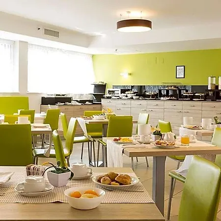 Hotel Cristina 3*