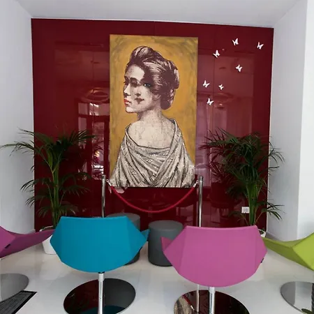 Hotel Cristina Nápoles