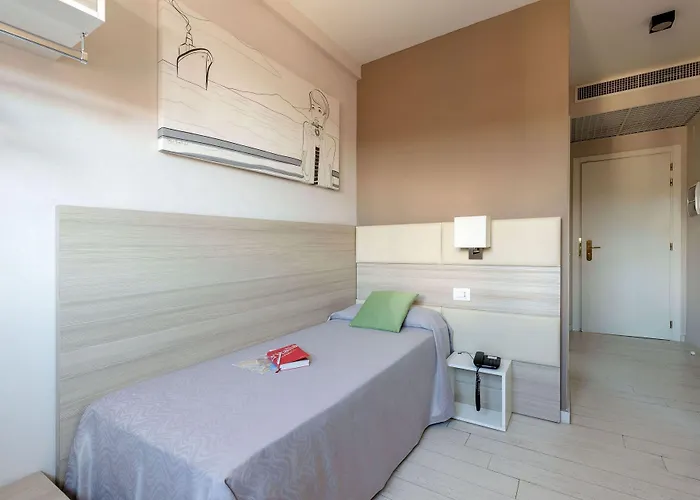 Hotel Cristina Nápoles